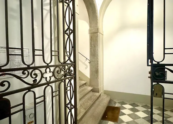 A Flat In Santa Croce 公寓