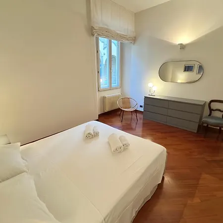 Two Flats In Santa Croce Appartement *